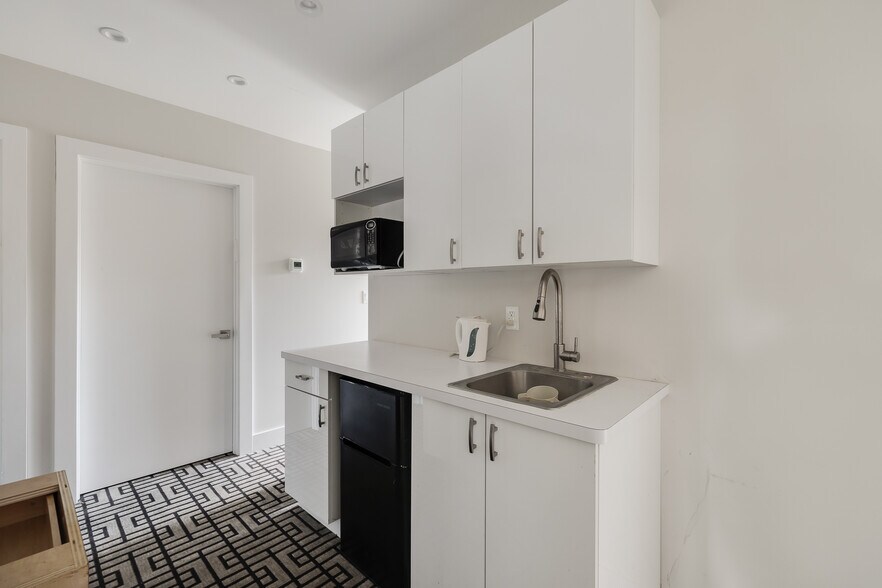 More Photos Of 377 Route 59, Airmont Medical For Lease