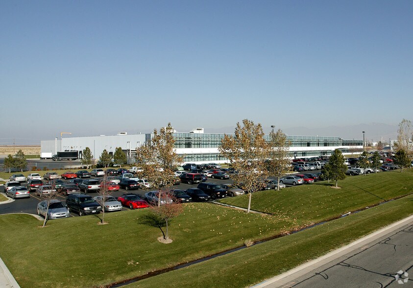 More Photos Of 5742 Harold Gatty Dr, Salt Lake City Manufacturing For Lease