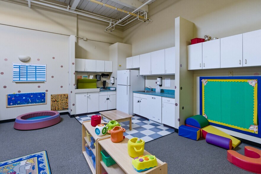 More Photos Of 206 A St, Needham Schools For Lease