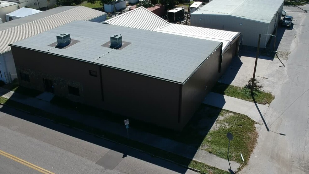 Primary Photo Of 2403 E 4th Ave, Tampa Warehouse For Lease