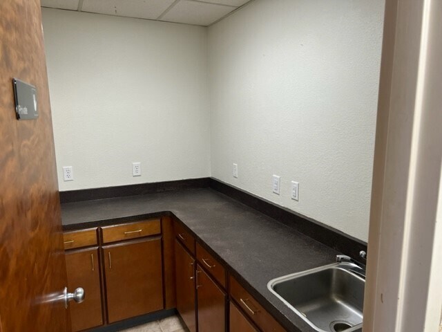 More Photos Of 1901 19th St, Nitro Medical For Lease