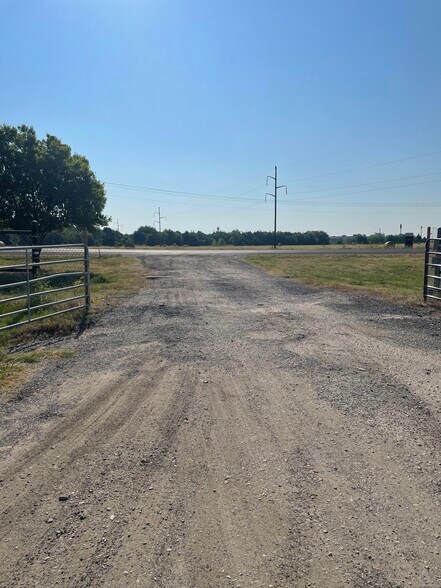 Primary Photo Of 2300 S Business 45, Corsicana Land For Sale