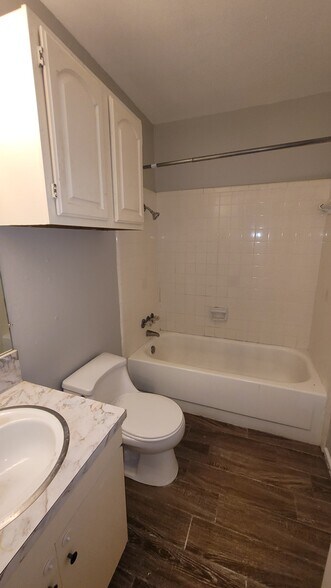 More Photos Of 521 Southtrail Dr, San Antonio Multifamily For Sale