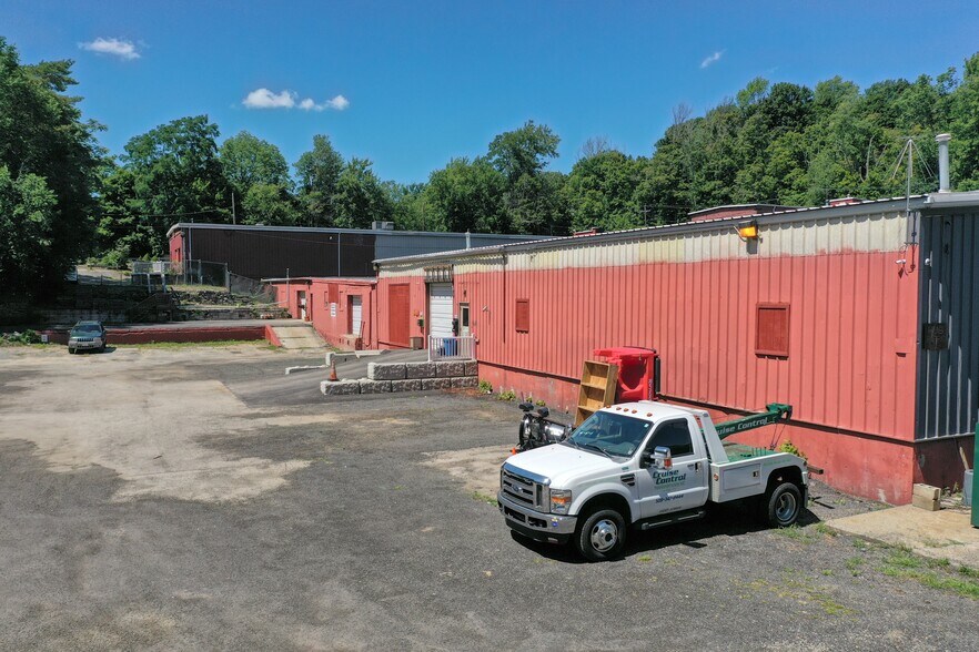 More Photos Of 21-69 S Main St, Leicester Light Distribution For Lease