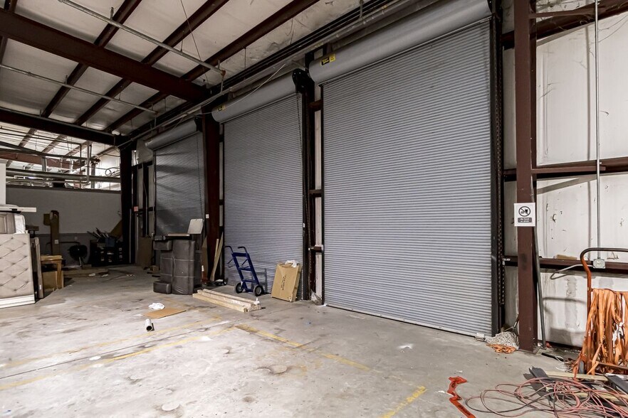 More Photos Of 810 W Highway 30, Gonzales Warehouse For Lease