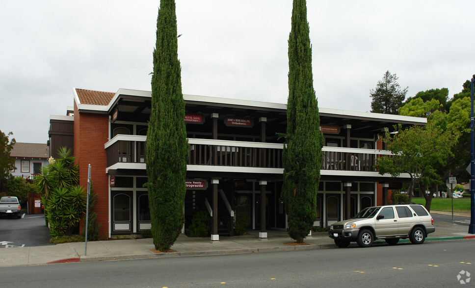 Primary Photo Of 1075 1st St, Benicia Medical For Lease