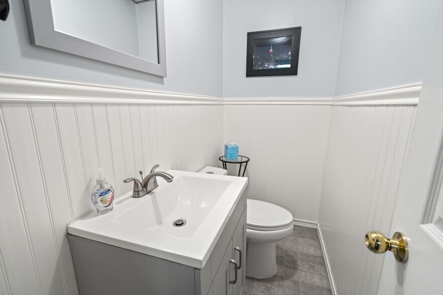 More Photos Of 312 Larkfield Rd, East Northport Office For Sale