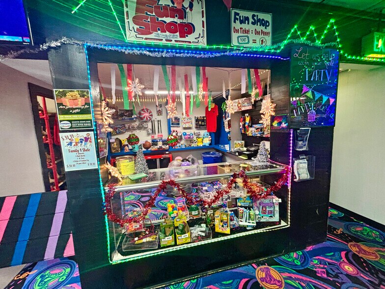 More Photos Of 805 Sater St, Greenville Skating Rink For Sale