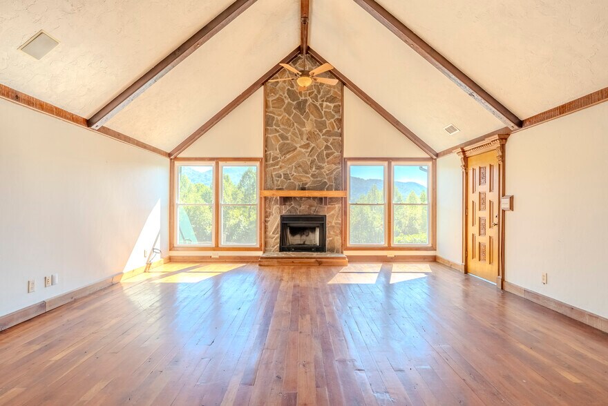 More Photos Of 8356 Sylva Rd, Franklin Office For Sale