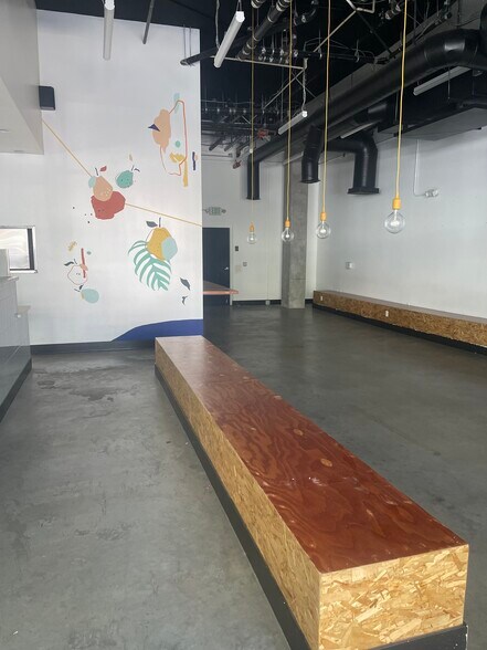 More Photos Of 424 W Pico Blvd, Los Angeles Apartments For Lease