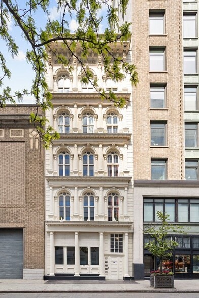 More Photos Of 75 Murray St, New York Office Residential For Sale