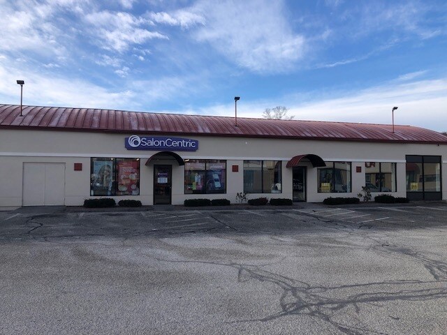 More Photos Of 1458 Riverdale St, West Springfield Unknown For Lease