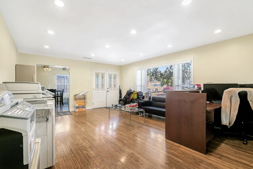 More Photos Of 10404 Foothill Blvd, Sylmar Land For Sale