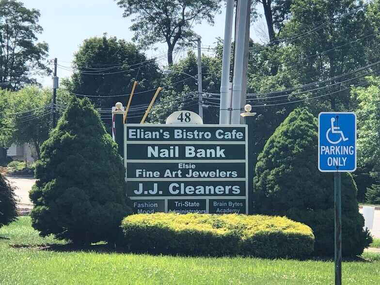 More Photos Of 48 Stiles Ln, Pine Brook Office For Lease