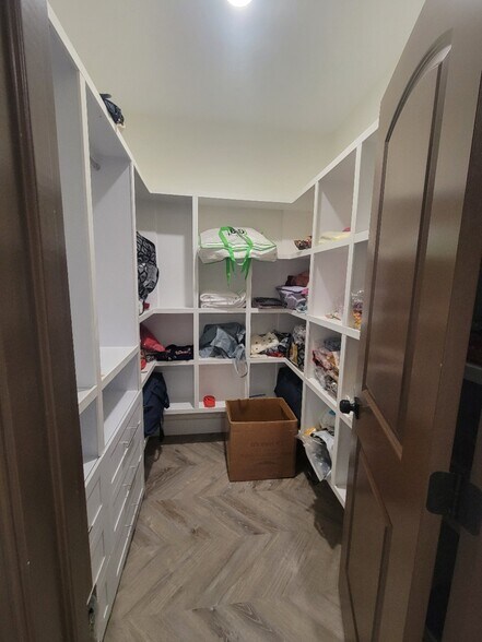 More Photos Of 925 Turner St, Maryville Apartments For Sale