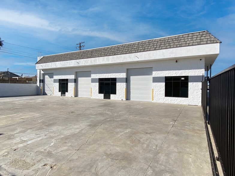 More Photos Of 124 W Ovington St, Lancaster Industrial For Sale