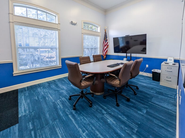 More Photos Of 9310 Old Kings Rd S, Jacksonville Office For Sale