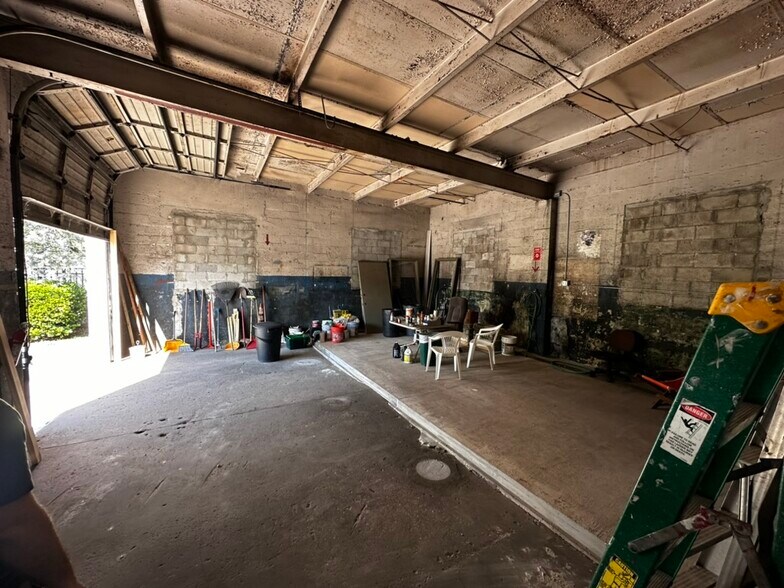 More Photos Of 3609 Broward Blvd, Fort Lauderdale Service Station For Sale