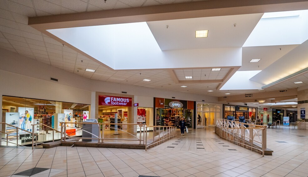 More Photos Of 601 SE Wyoming Blvd, Casper Freestanding For Lease