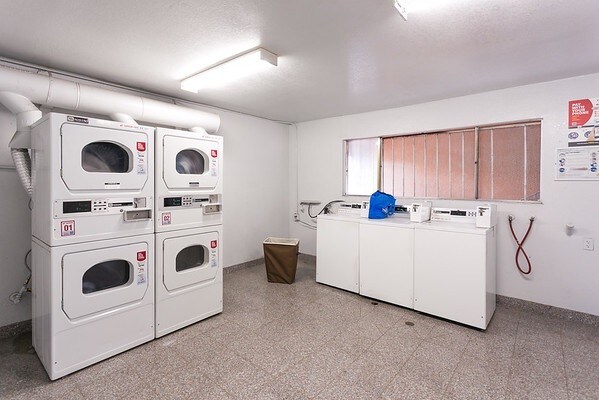 More Photos Of 126 E Jamestown St, Stockton Apartments For Sale