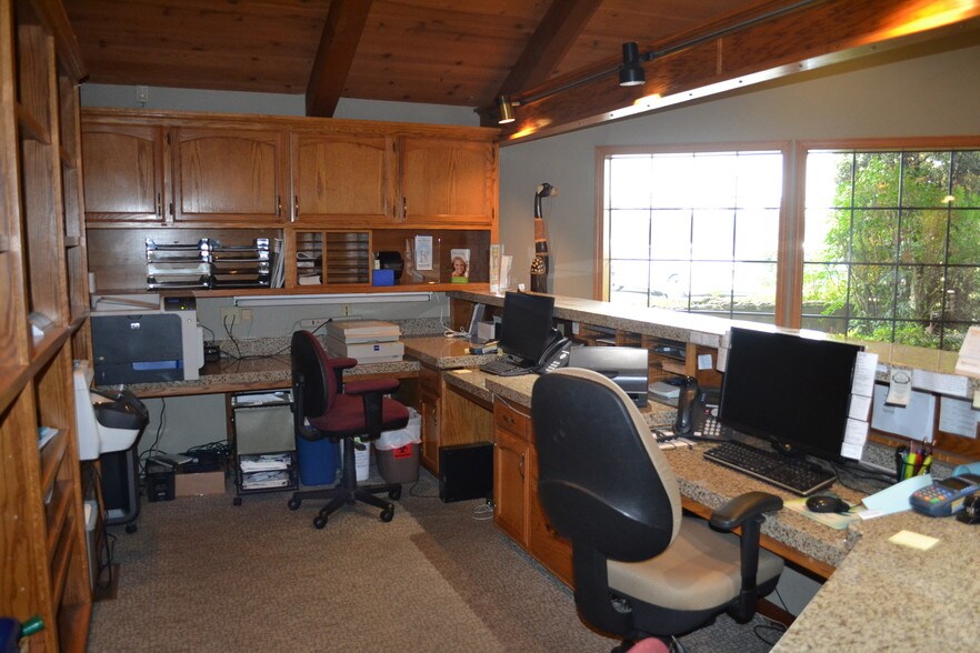 More Photos Of 6161 Clark Rd, Paradise Medical For Lease