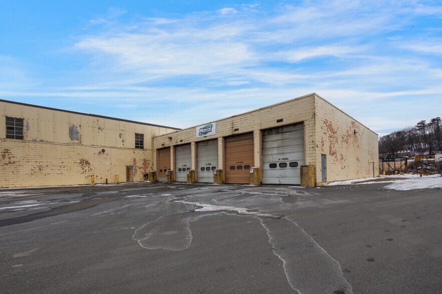 More Photos Of 210 Riverside Dr, Brattleboro Warehouse For Lease