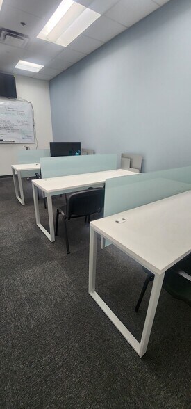 More Photos Of 15255 N 40th St, Phoenix Medical For Sale