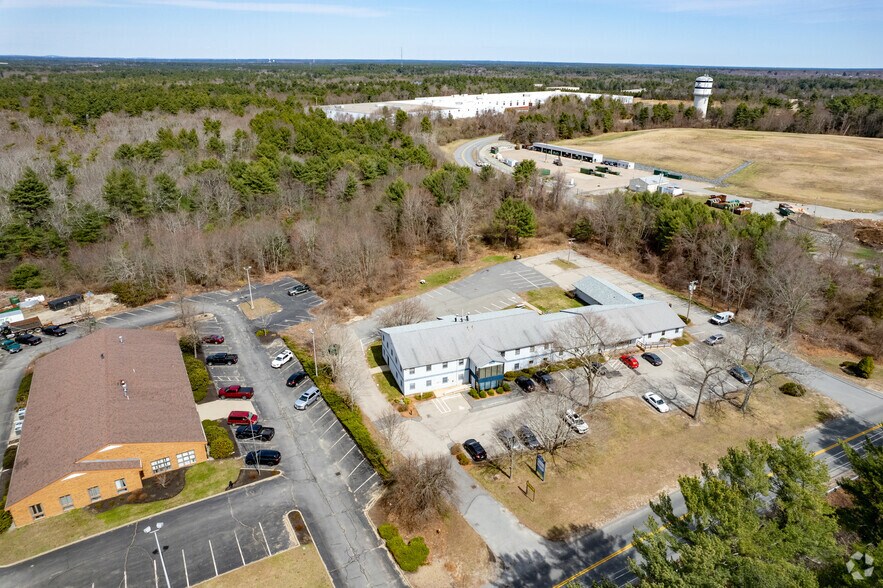 More Photos Of 109 Rhode Island Rd, Lakeville Office For Lease