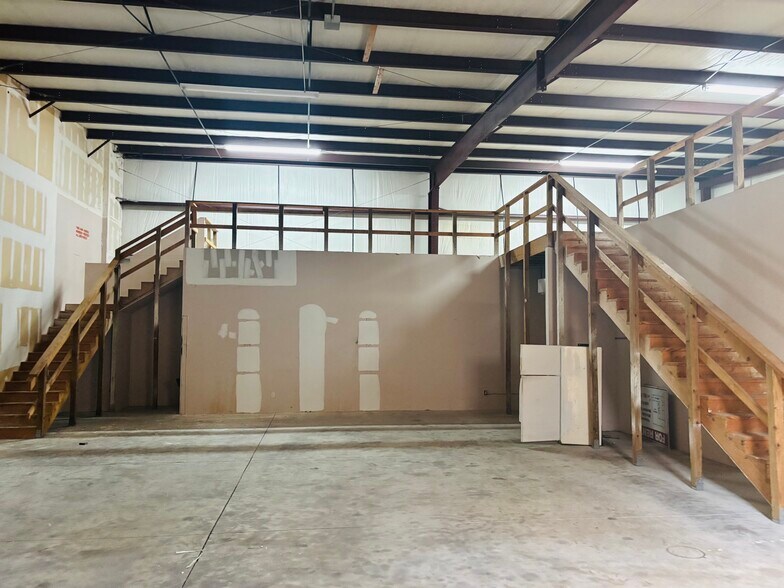 More Photos Of 796 Sanders Rd, Port Orange Light Manufacturing For Lease