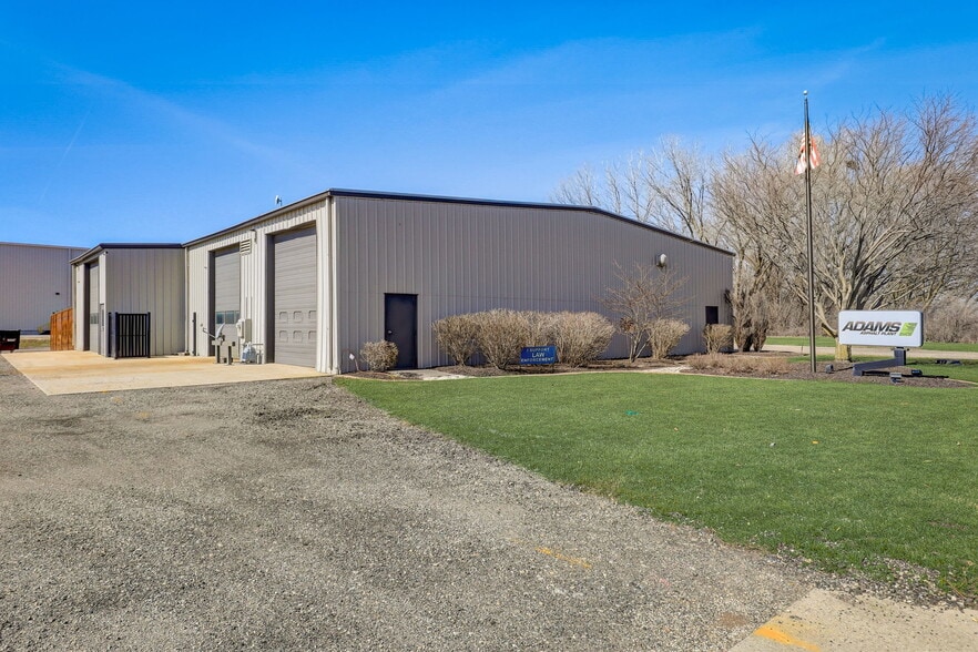More Photos Of 201 Grell Ln, Johnson Creek Manufacturing For Sale