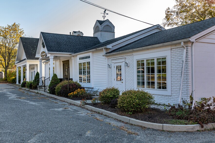 More Photos Of 22 Kent Road, Cornwall Bridge Loft Creative Space For Sale