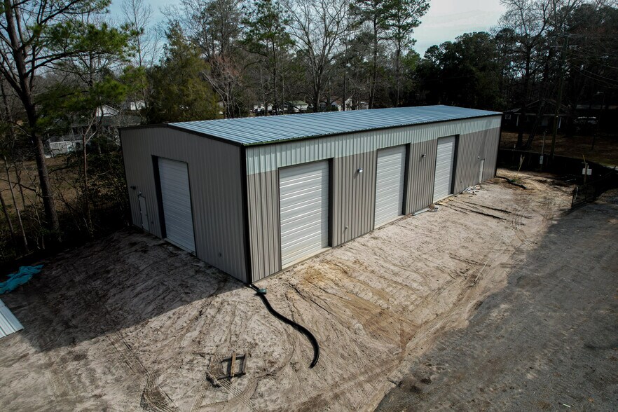 Primary Photo Of 3390 Von Ohsen Rd, Summerville Warehouse For Lease