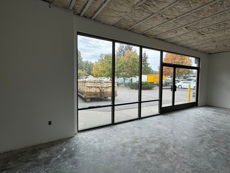 More Photos Of 405 Washington Ave, Kent Freestanding For Lease