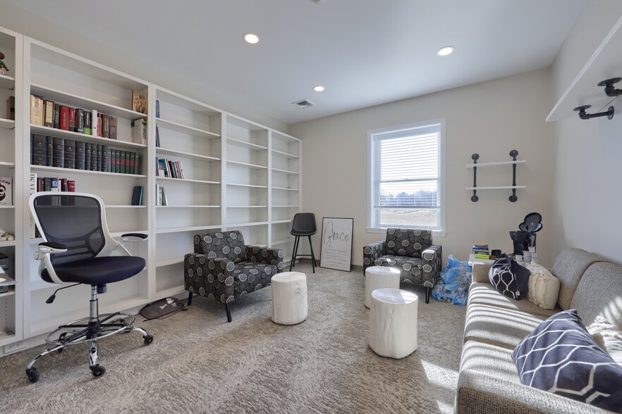 More Photos Of 121 Walnut Hill Rd, Millersville Religious Facility For Sale