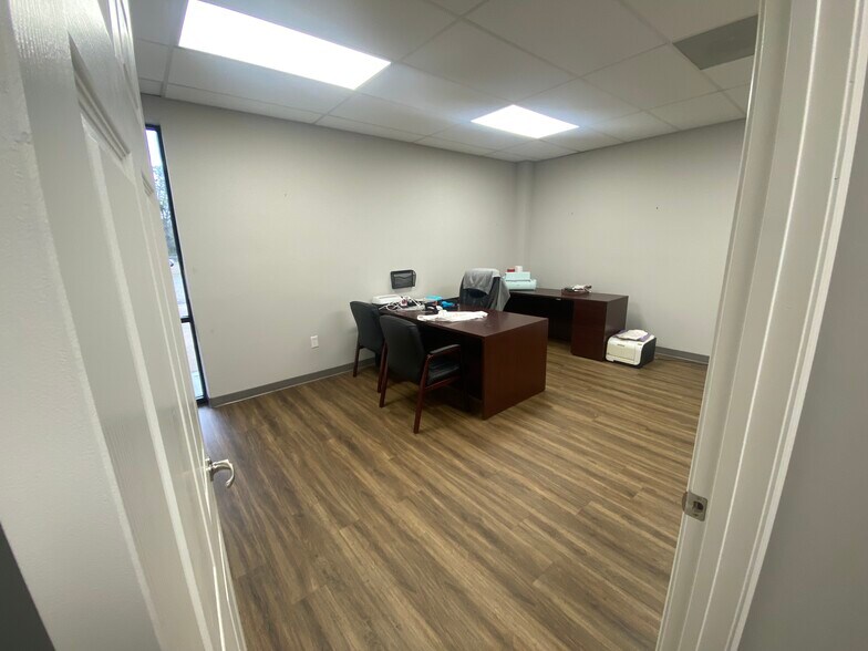 More Photos Of 1488 Industrial Dr, Bolton Warehouse For Sale