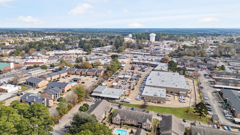 More Photos Of 2451 Lake Rd, Huntsville Apartments For Sale