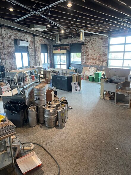 More Photos Of 1321 W Broad St, Quakertown Medical For Lease