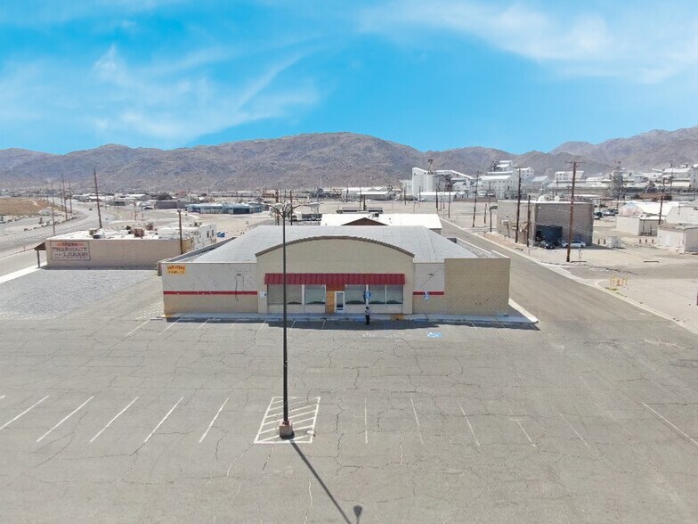 More Photos Of 13247 Jones St, Trona Freestanding For Lease