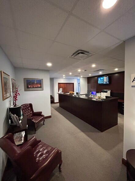 More Photos Of 197-199 Warren Ave, East Providence Office For Lease