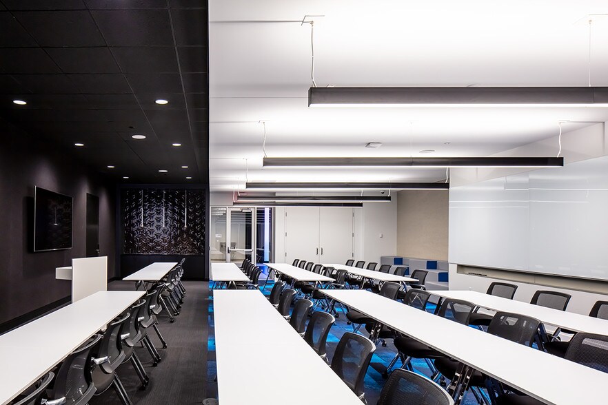 More Photos Of 1330 Lagoon Ave, Minneapolis Coworking Space