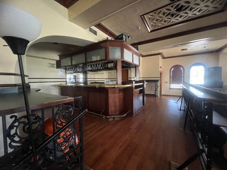 More Photos Of 17 S 1st St, Alhambra Restaurant For Sale