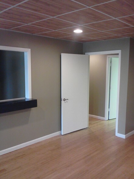 More Photos Of 5510 Abrams Rd, Dallas Office For Lease