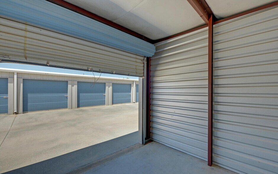 More Photos Of 489 Oak Valley Rd, Toccoa Self Storage For Sale