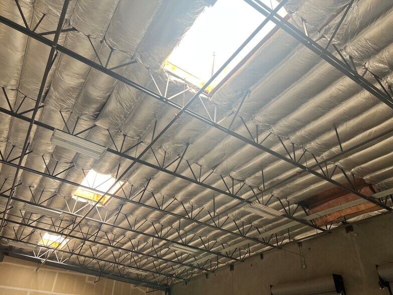 More Photos Of 401-457 Gateway Rd, Napa Warehouse For Lease