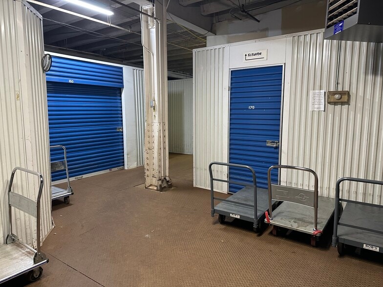 More Photos Of 1514 Jefferson Ave SE, Grand Rapids Self Storage For Sale