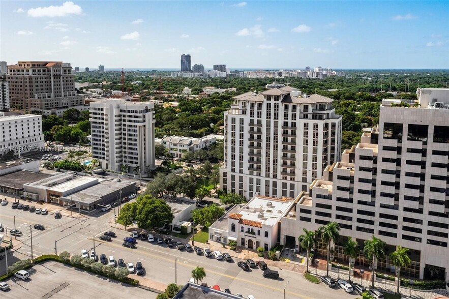 More Photos Of 520 Biltmore Way, Coral Gables Storefront Retail Office For Lease