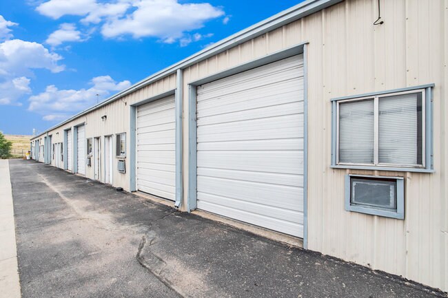 More Photos Of 1000 E 73rd Ave, Denver Warehouse For Lease