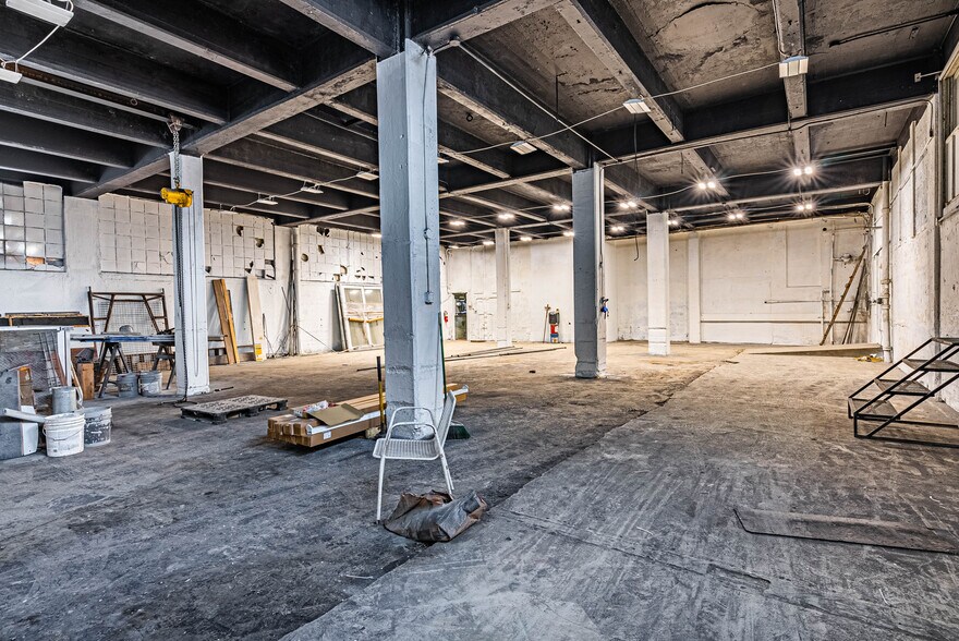 More Photos Of 161 Abington Ave, Newark Warehouse For Sale