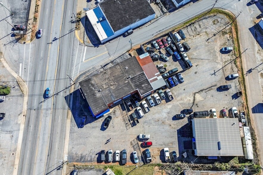 More Photos Of 1201 Poinsett Hwy, Greenville Auto Repair For Sale