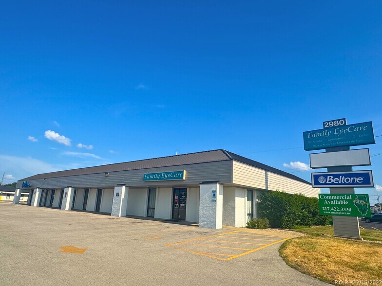 Primary Photo Of 2980 N Main St, Decatur Medical For Lease